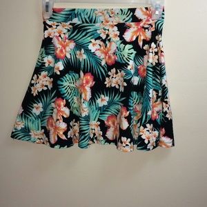 🌴🌺Mini Skirt🌺🌴